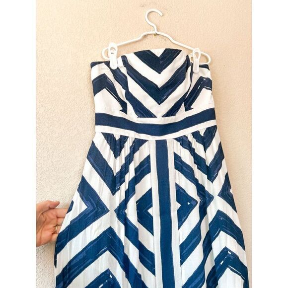 NWT! Vineyard Vines Strapless Navy and White Diamond Print Maxi Dress Size 2 - Picture 2 of 5